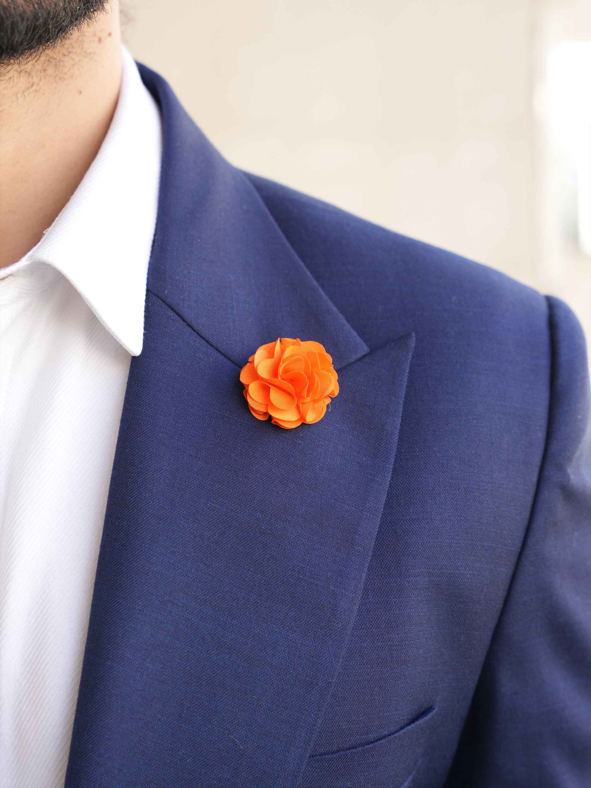 wear a lapel pin